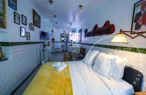 Saint-Victor Apartment | Paris Retro Bistro Escape Authentic & Cozy