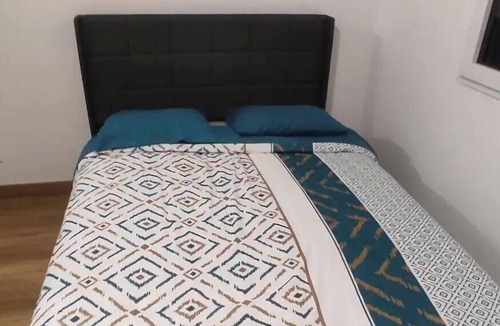 Plateau — Pyramide Apartment | Paris stopover