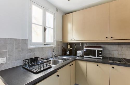 Chaussee-d'Antin Apartment | Paris Vacation Rentals - 2BR - Palais Garnier & Place Vendome