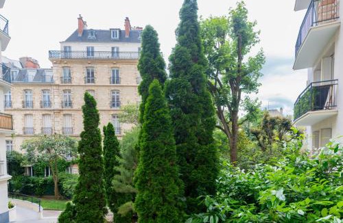 16th Arrondissement Apartment | Paris Vignes Cosy residence