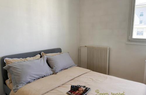 Thiais Apartment | Parishuit
