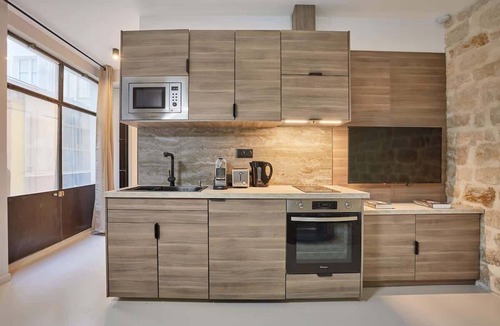 Quartier de la Folie-Mericourt Apartment | Parisian Apartment - Oberkampf - Le Marais
