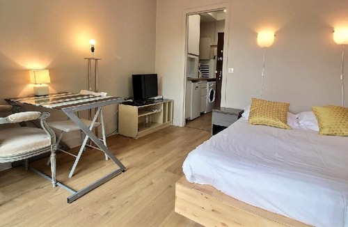 Notre-Dame-des-Champs Apartment | Parisian Home|S06174|Studio|Luxembourg