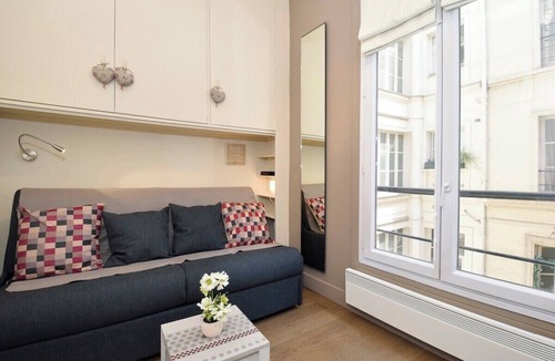 Palais-Royal Apartment | Parisian Home | Studio | Vendôme - Tuileries