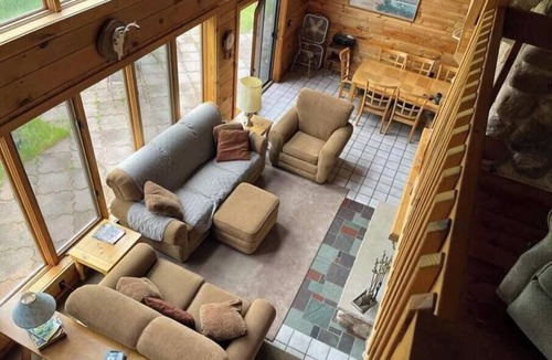 Crivitz Cabin | Park and Relax