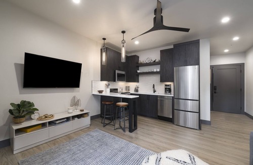 Breckenridge Condo | Park Ave Flat 12 | Luxury Condo & Minutes to Everything!