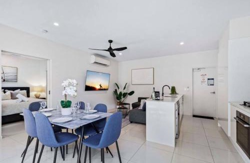 Auchenflower Apartment | Park Avenue 1BR Hideaway King Bd Private Courtyard