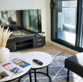 Carnegie Apartment | Park Avenue - Carnegie