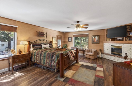 Tahoe Pines Cabin | Park Avenue Tahoe Lodge