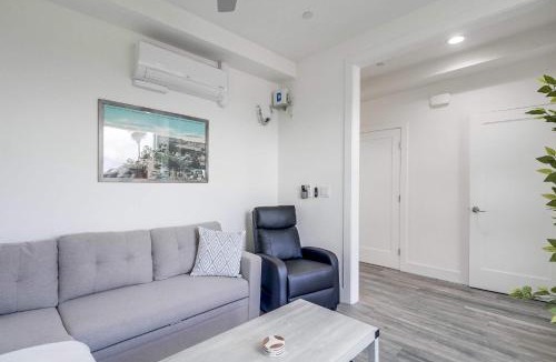 University Heights Apartment | Park Blvd 302 - Newly Built - Spa - Central
