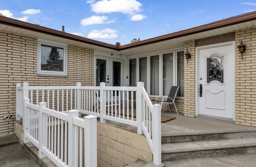 Ruthven Apartment | Park Bungalow #4 - Seacliff Beach Suites