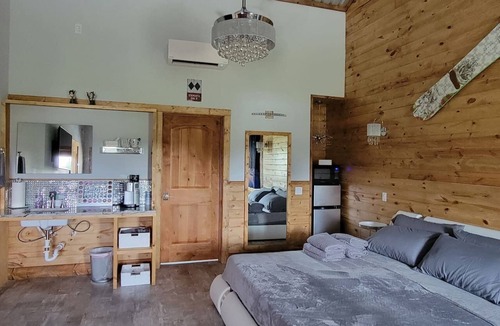Wise County Other | Park City Cabana at Tipsy Toad Retreat