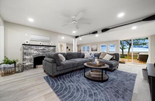 Sylvan Beach House | Park- Entire Home Sleeps 21