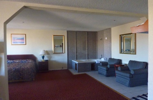 Oklahoma City Hotel | Park Hill Inn and Suites