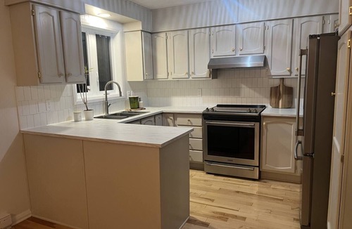 Saint-Hubert House | Park home conveniently located, surrounded by stores, groceries and amenities!
