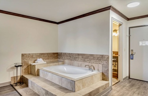 Midvale Hotel | Park Inn by Radisson Salt Lake City Midvale