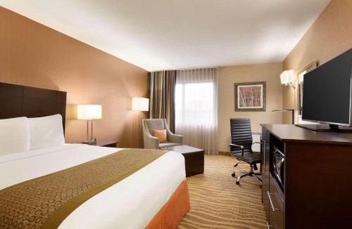Unionville Hotel | Park Inn by Radisson Toronto-Markham