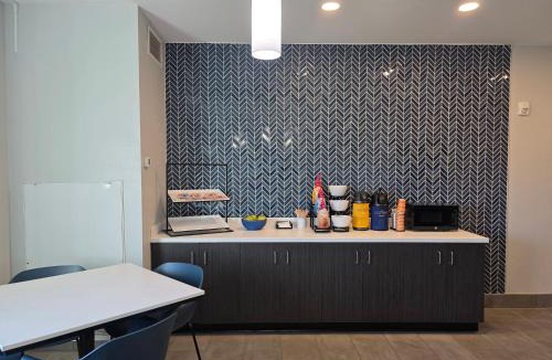 Grand Island Hotel | Park Inn by Radisson