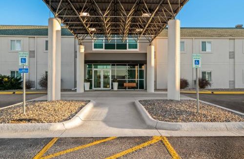Grand Island Hotel | Park Inn by Radisson, Grand Island I-80