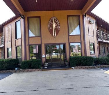 Linton Hotel | Park inn motel