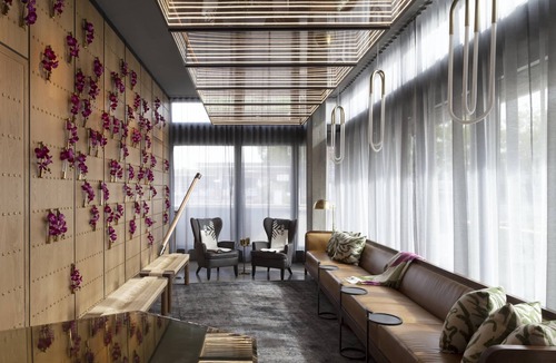 Menlo Park Hotel | Park James