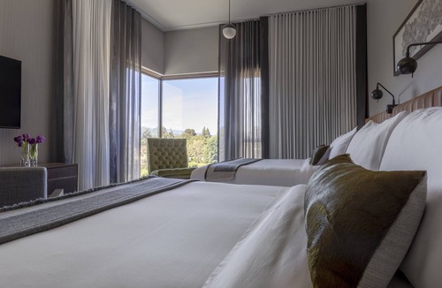 Menlo Park Hotel | Park James