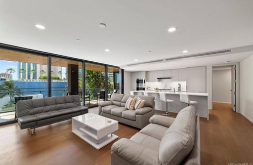 Ala Moana Condo | Park lane 2/2