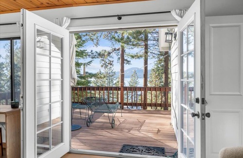 Brockway House | Park Lane Lakeview Lookout
