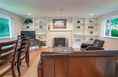 North City House | Park Like Setting 3 Bedroom Duplex