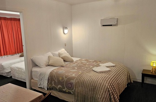 Te Awamutu Hotel | Park Lodge Motel