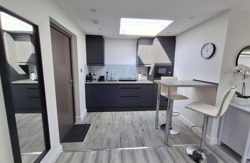 Blackfen and Lamorbey Apartment | Park Lodge Retreat at Sidcup