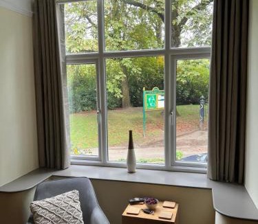 Padfield House | Park Lodge with Hot Tub