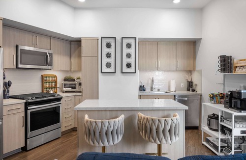 East Village Apartment | Park Lux PlayHouse - Loaded 3 Bdrm DownTown
