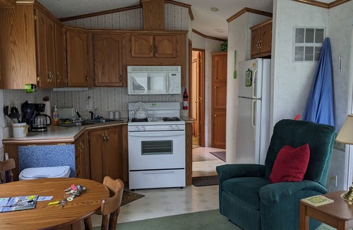 Perry House | Park model unit #5 for rent by Silver Lake NY