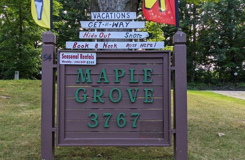 Perry House | Park model unit #5 for rent by Silver Lake NY