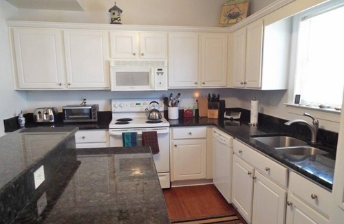 Cape Charles Condo | Park Place - Comfy Condo Close to Beach