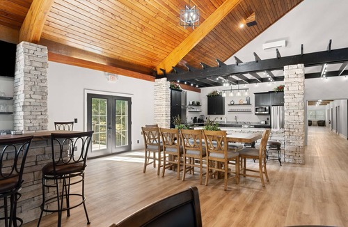 Jeffersonville Cabin | Park Place Lodge - Stay Play Celebrate - Sleeps 34