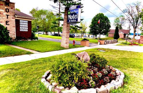 Tweed Hotel | Park Place Motel & Suites