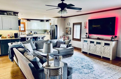 Pawhuska House | Park Place-Where the Stars Stay!