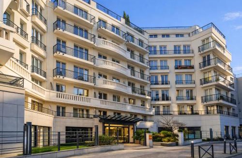 Issy-les-Moulineaux Apartment | Park & Relax - Paris Expo Versailles