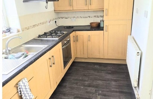 Bilston House | Park Road Retreat