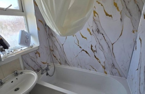 Bilston House | Park Road Retreat