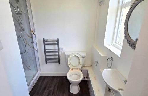 Bilston House | Park Road Retreat