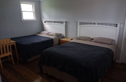 Otonabee-South Monaghan Hotel | Park Side Motel