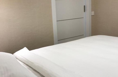 Vladimir Apartment | Park University Apartment