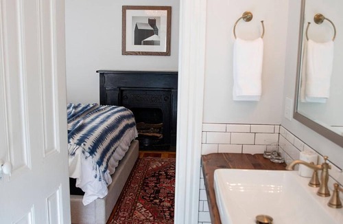 Auburn Hotel | Park Victorian