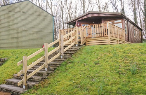 Warton Cottage | PARK VIEW LODGE, ARNSIDE 7, pet friendly, with pool in Carnforth