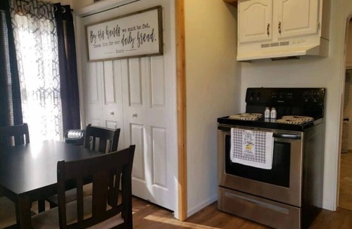 Casey House | Park View Place 4 Blocks From the World's Biggest