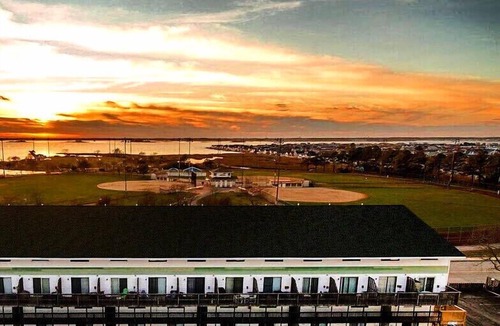 North Ocean City Condo | Park View, Pool, Fireworks and short walk to the Beach - Book Now!