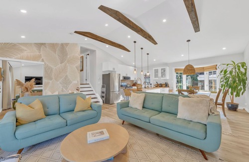 Riverside House | Park View Retreat with Hot Tub and King Size Bed
